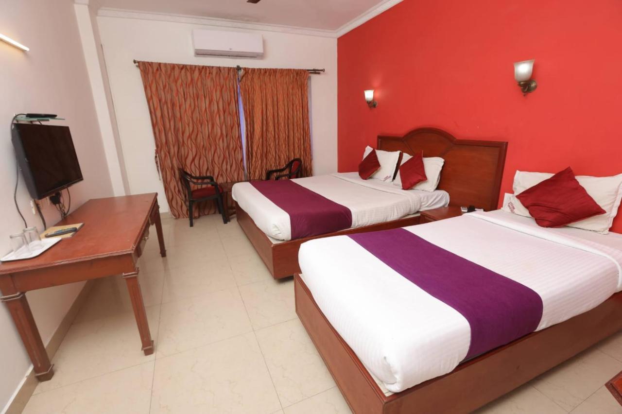 Goldmine Hotels شيناي المظهر الخارجي الصورة